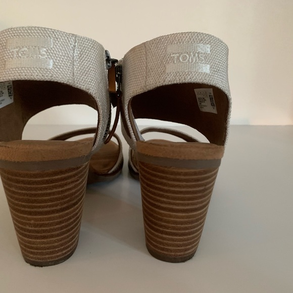 TOMS "Majorca Cutout" Natural Yarn Dye in size 7 - Picture 4 of 8